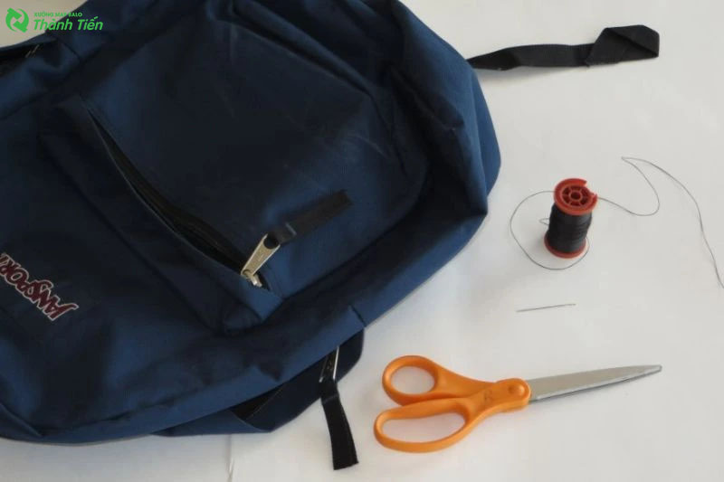 sua-balo-bi-dut-quai-2