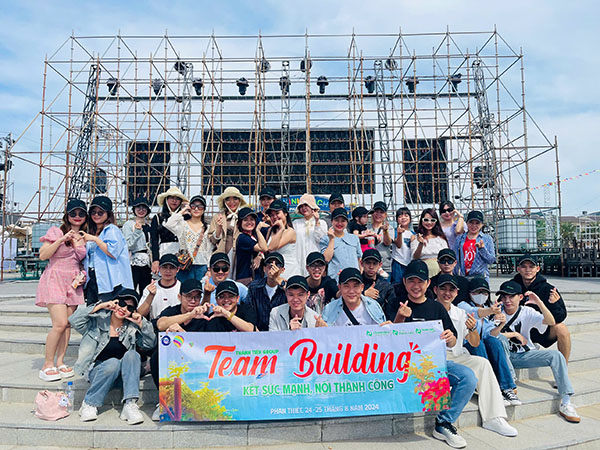 HOẠT ĐỘNG TEAM BULDING